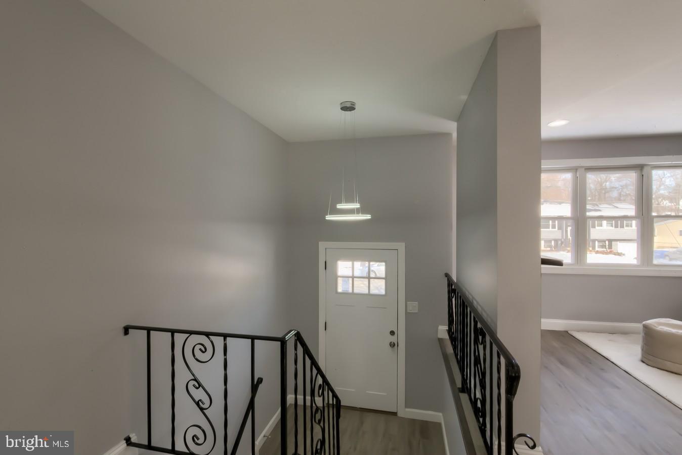 502 BLOOMFIELD DRIVE