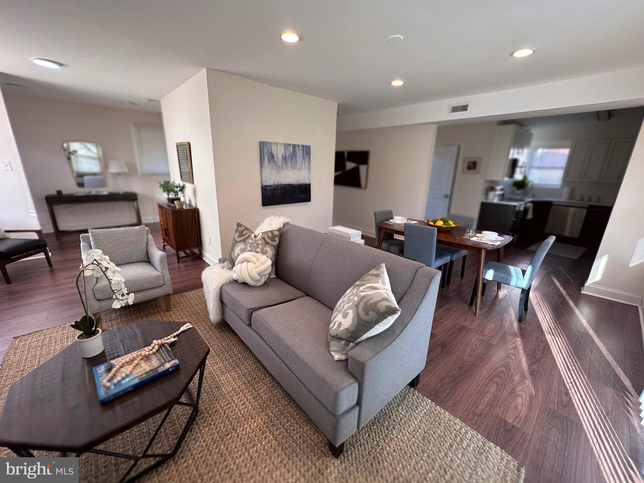 SILVER SPRING - Residential Lease