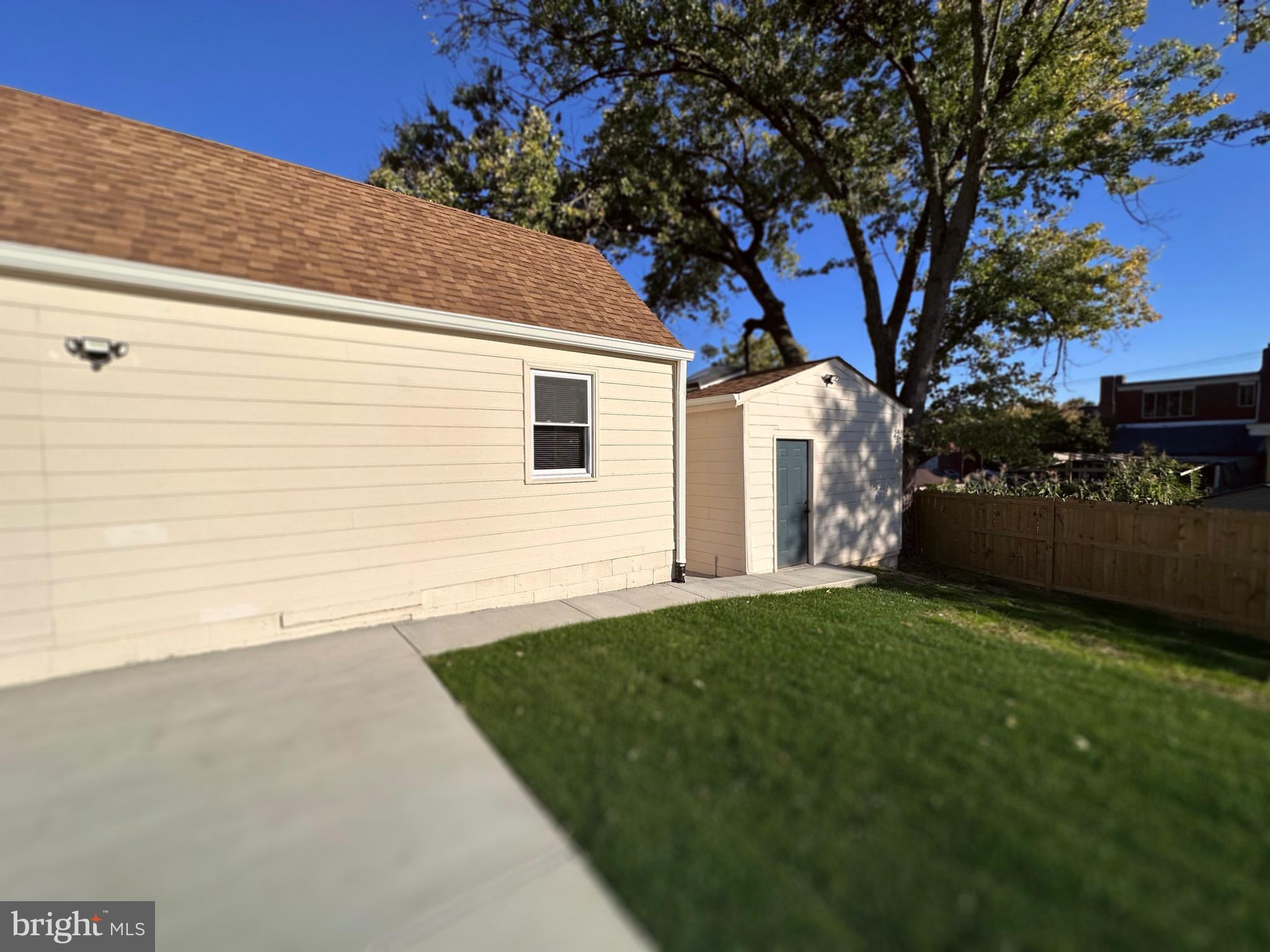 SILVER SPRING - Residential Lease