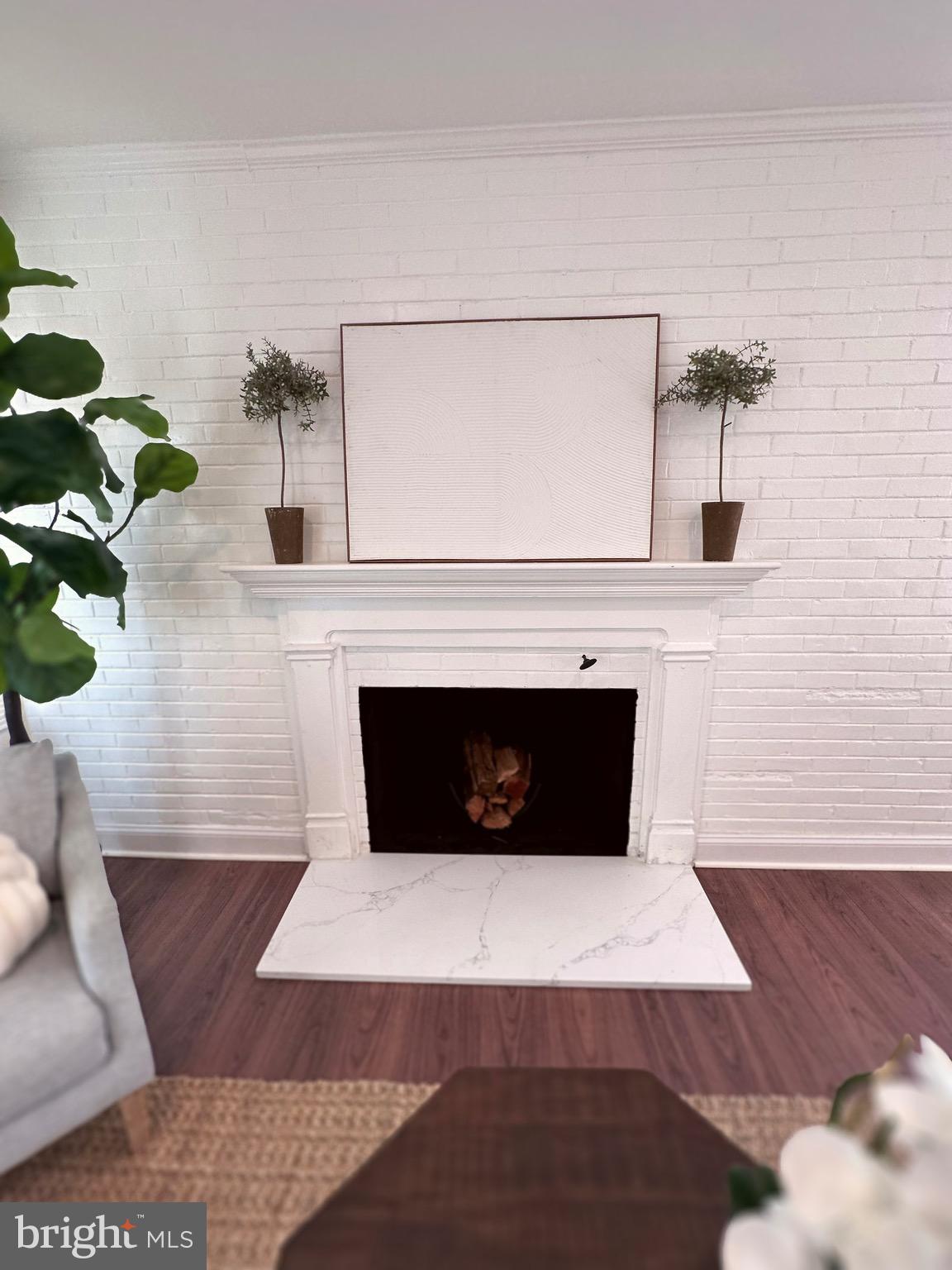 SILVER SPRING - Residential Lease