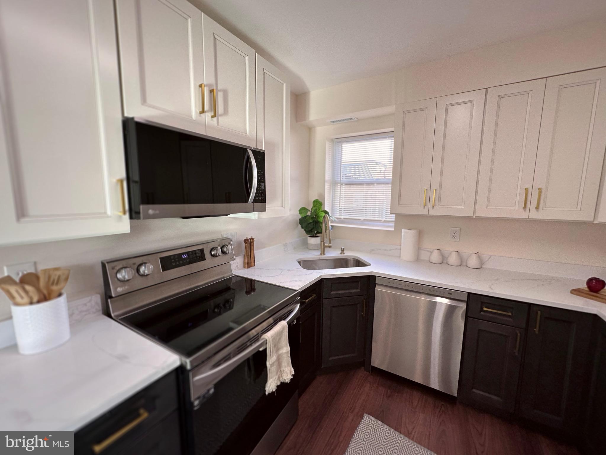 SILVER SPRING - Residential Lease