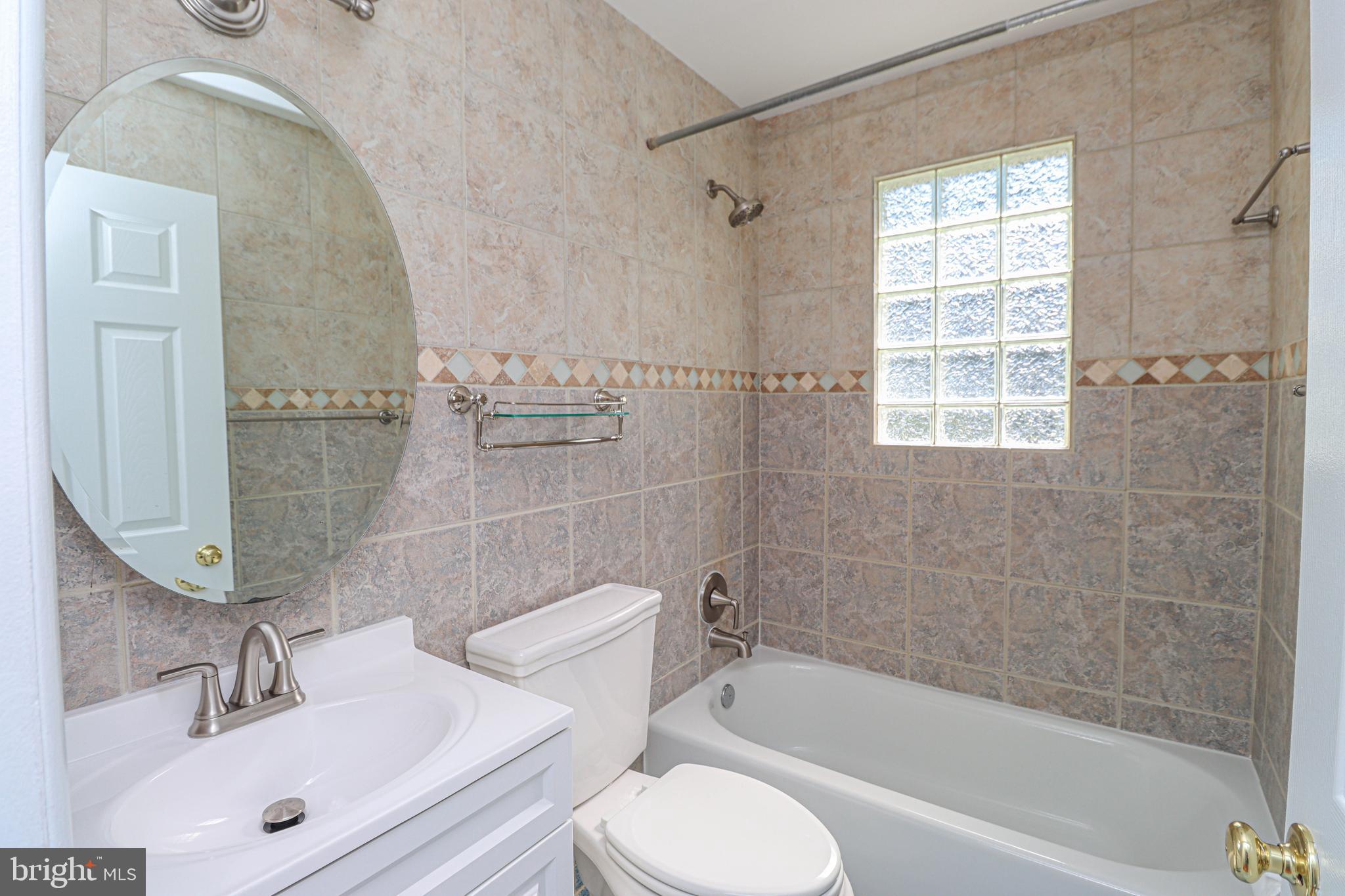 RIVER CLUB ESTATES - Residential