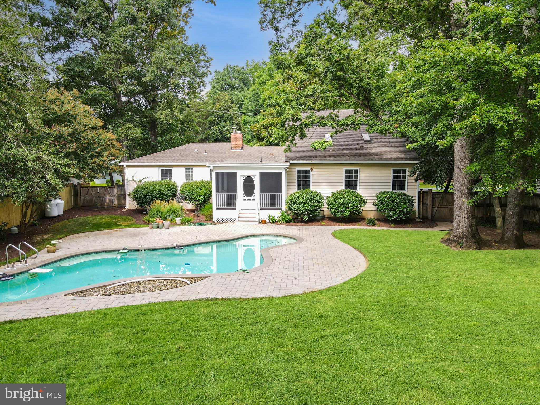 RIVER CLUB ESTATES - Residential