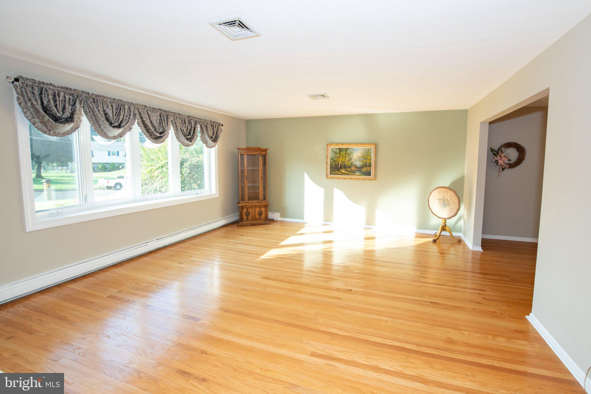 522 FAIRHILL DRIVE