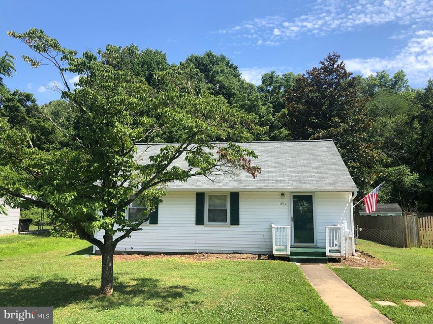 The property is available immediately. Great location. Light filled, well maintained house with hardwood floor through the whole level. Freshly painted. Huge backyard with plenty of storage. Minutes to West Falls Church Metro. Easy access to 495 and 66.