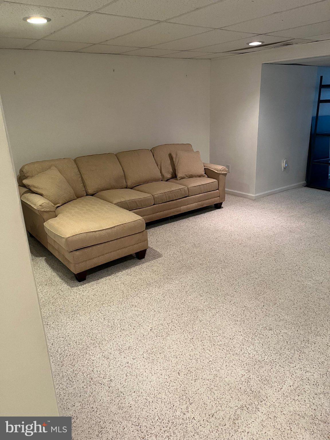 59 E BERRY WOOD LANE
