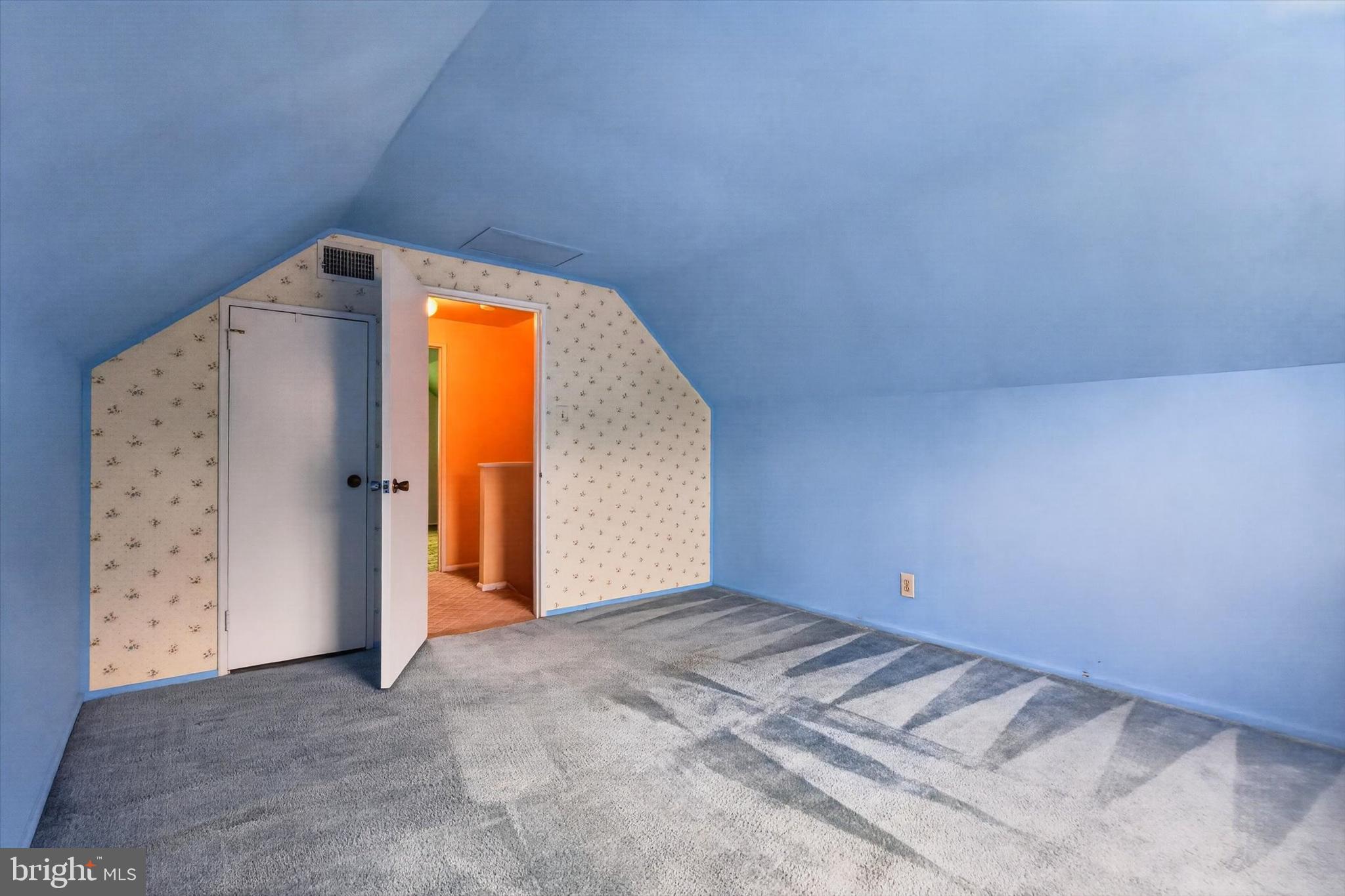 OAK HILLS - Residential