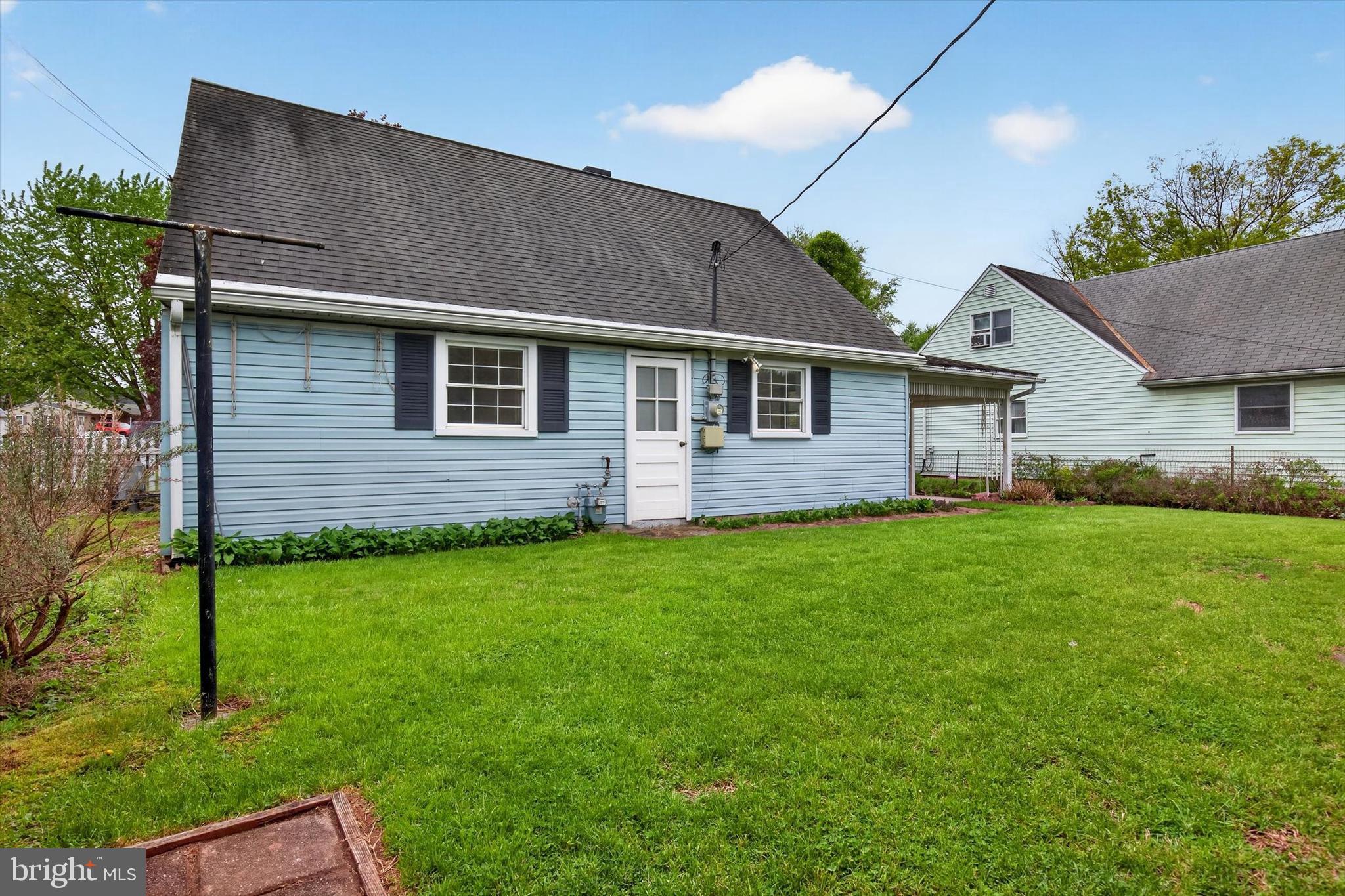 OAK HILLS - Residential