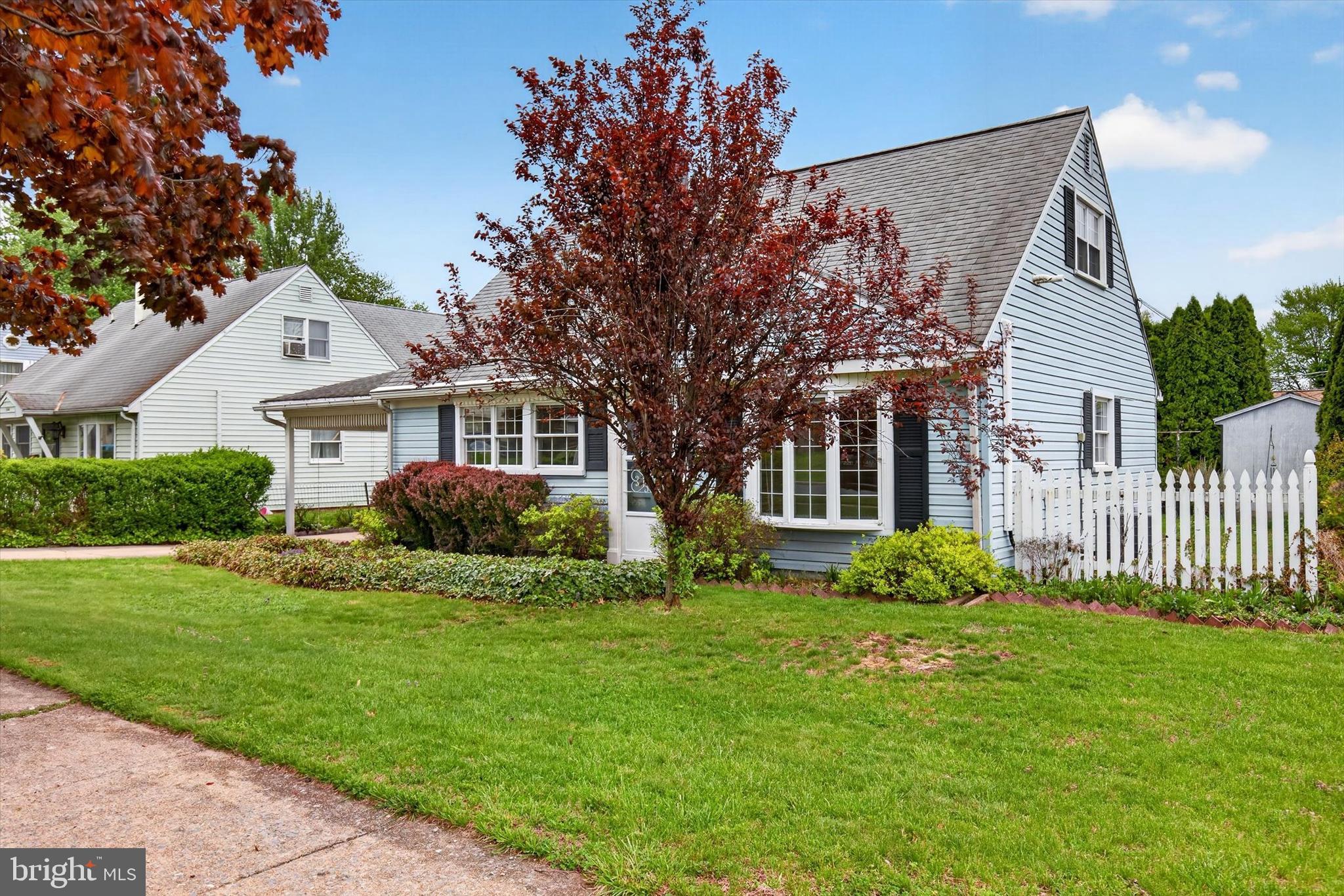 OAK HILLS - Residential