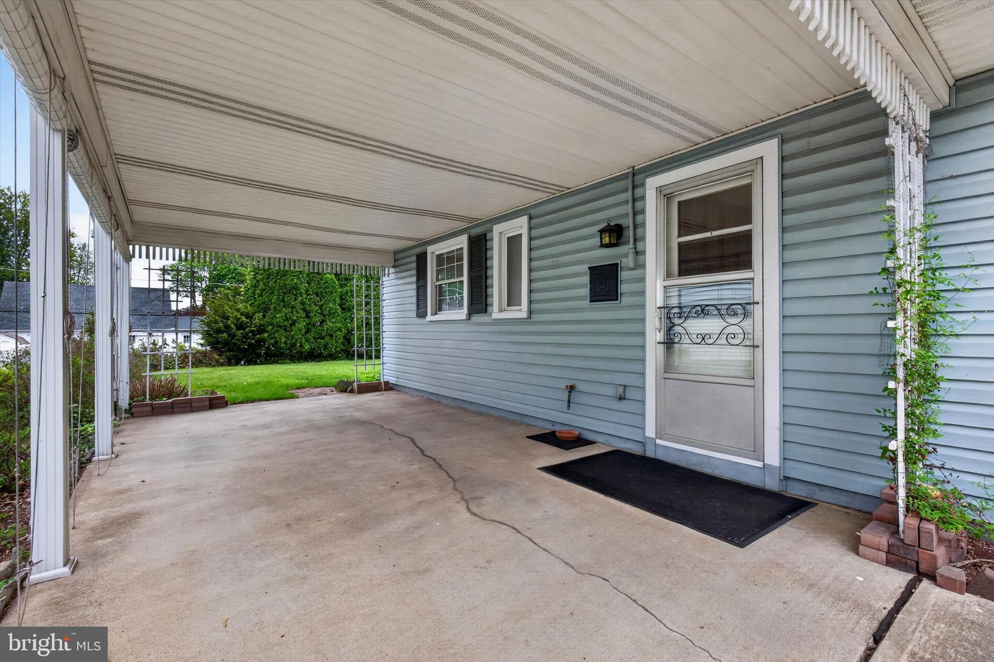 OAK HILLS - Residential