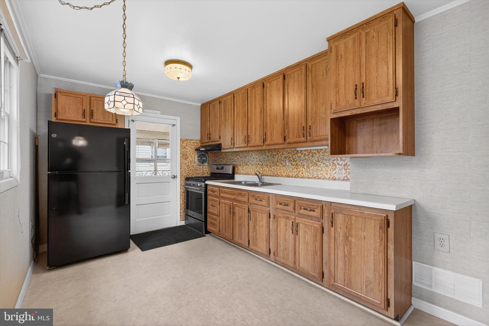 OAK HILLS - Residential