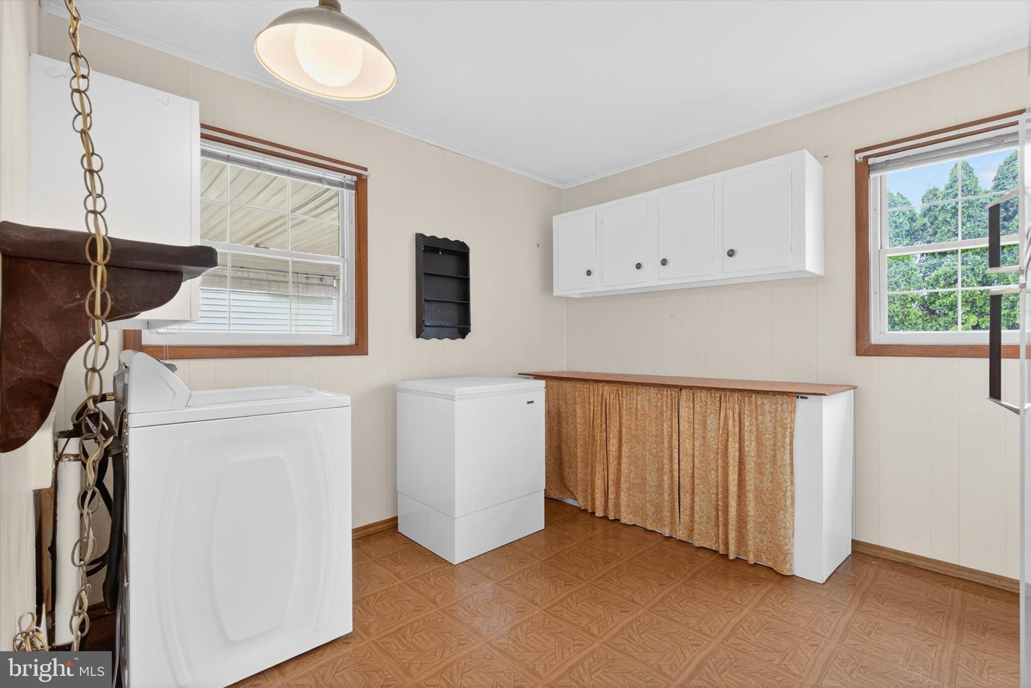 OAK HILLS - Residential