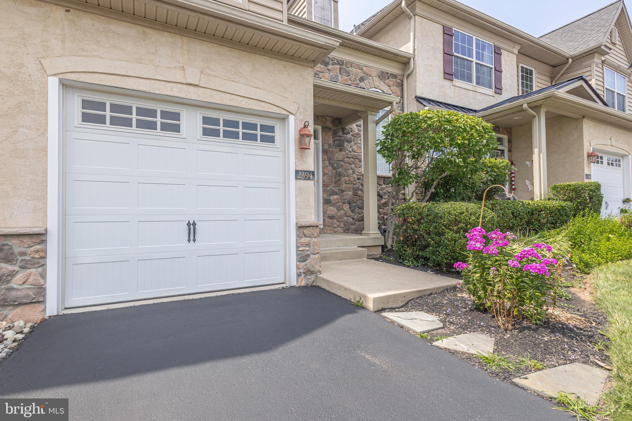 2394 ROSEMONT TERRACE