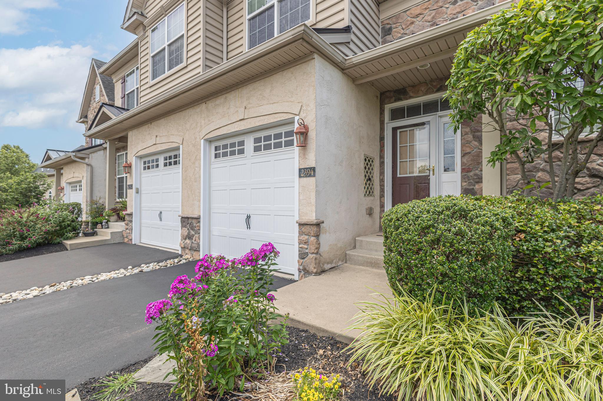 2394 ROSEMONT TERRACE