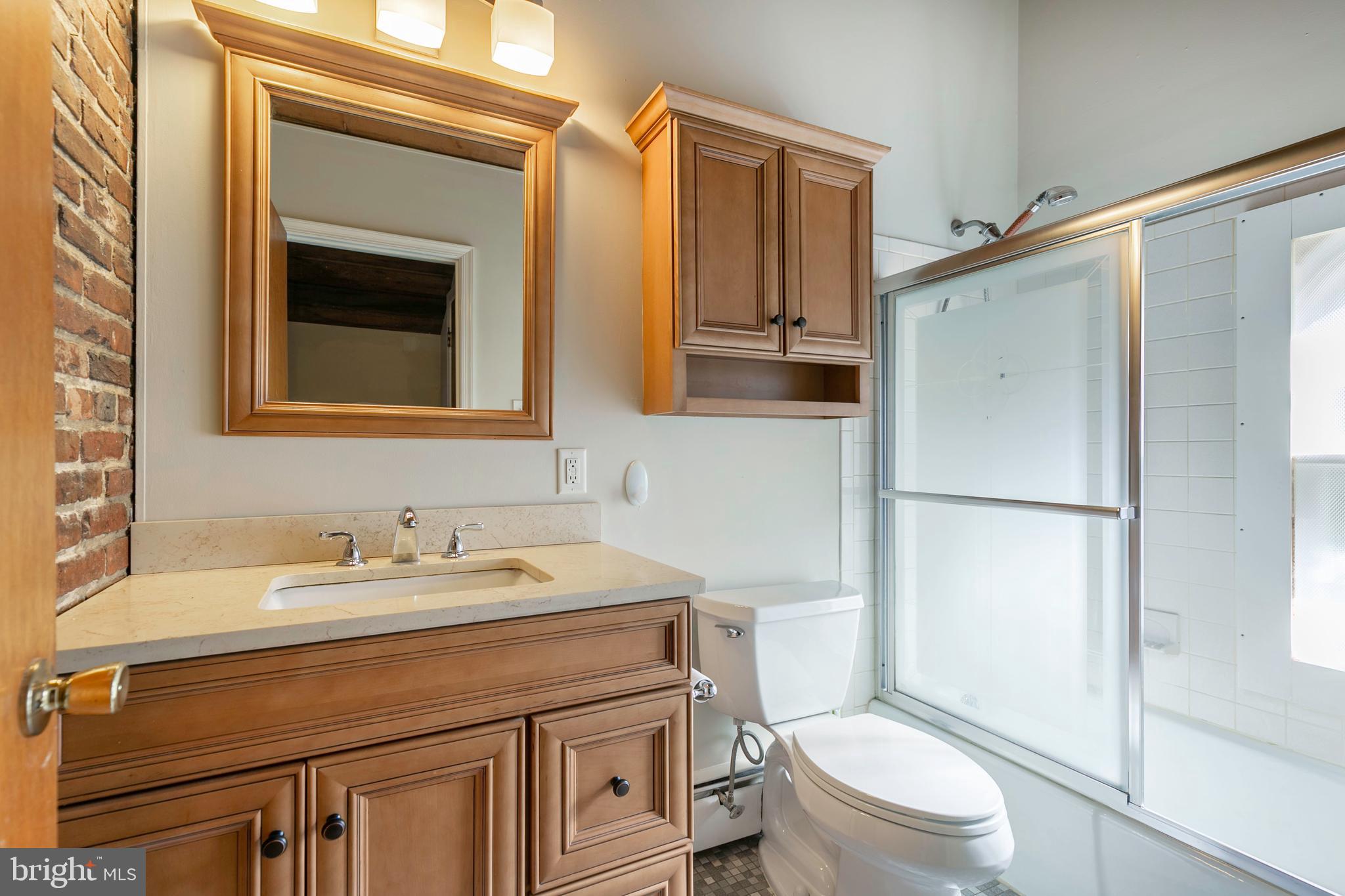 HISTORIC DISTRICT - Residential Lease