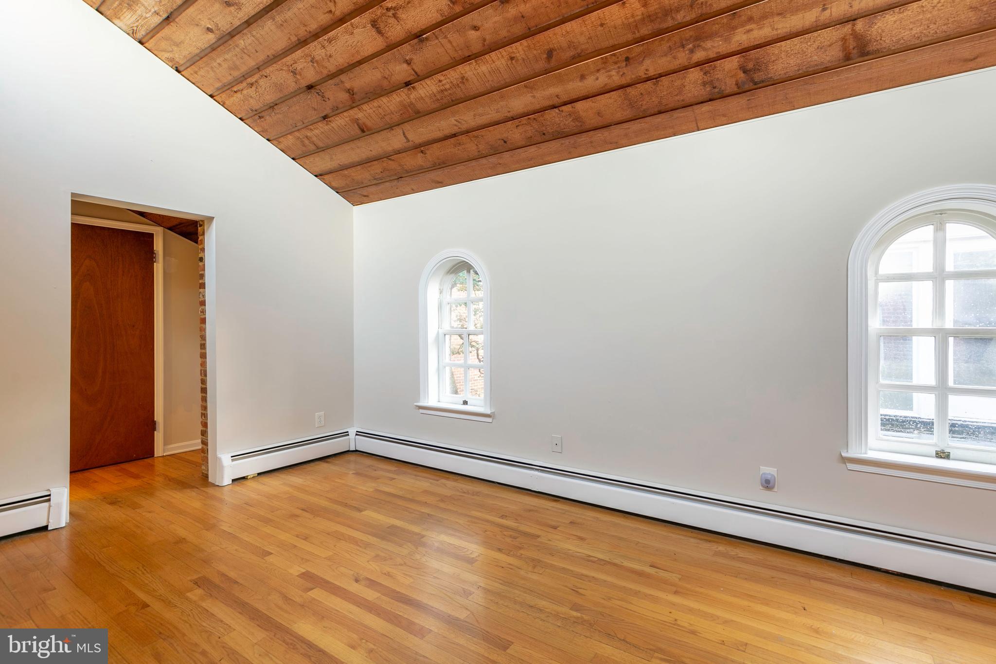 HISTORIC DISTRICT - Residential Lease