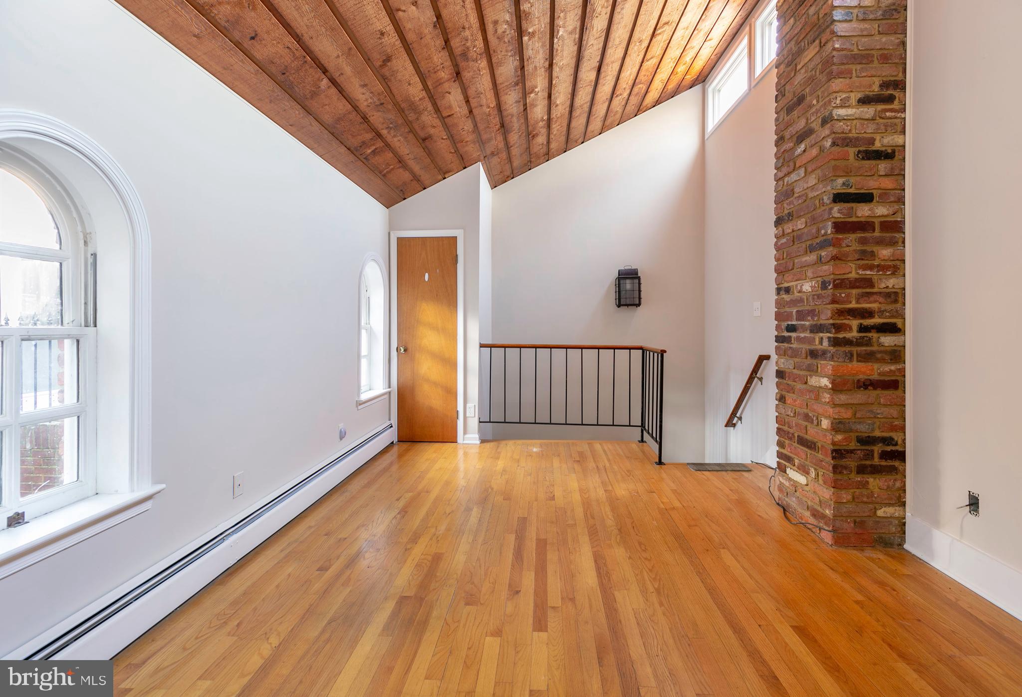 HISTORIC DISTRICT - Residential Lease