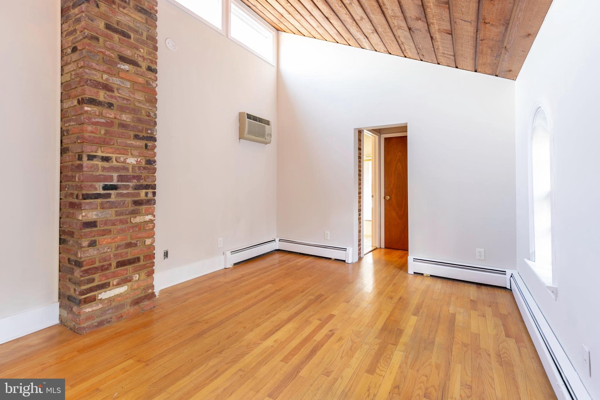 HISTORIC DISTRICT - Residential Lease