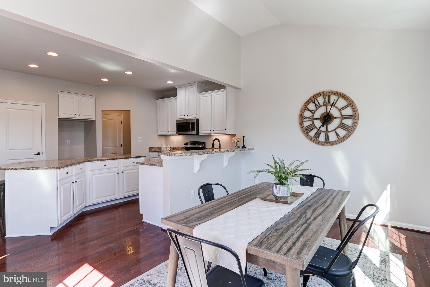 SOUTH POINTE II - Residential