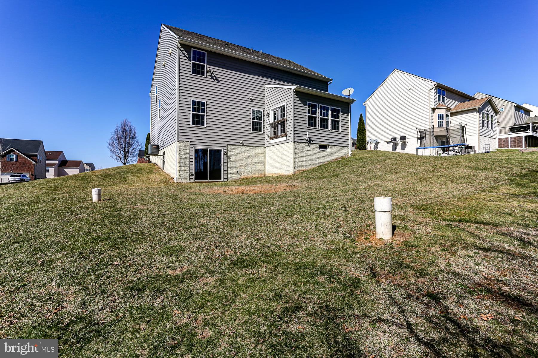 SOUTH POINTE II - Residential