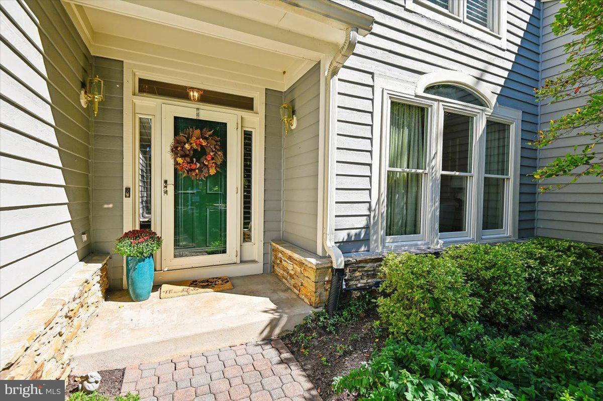 14 SPYGLASS COURT