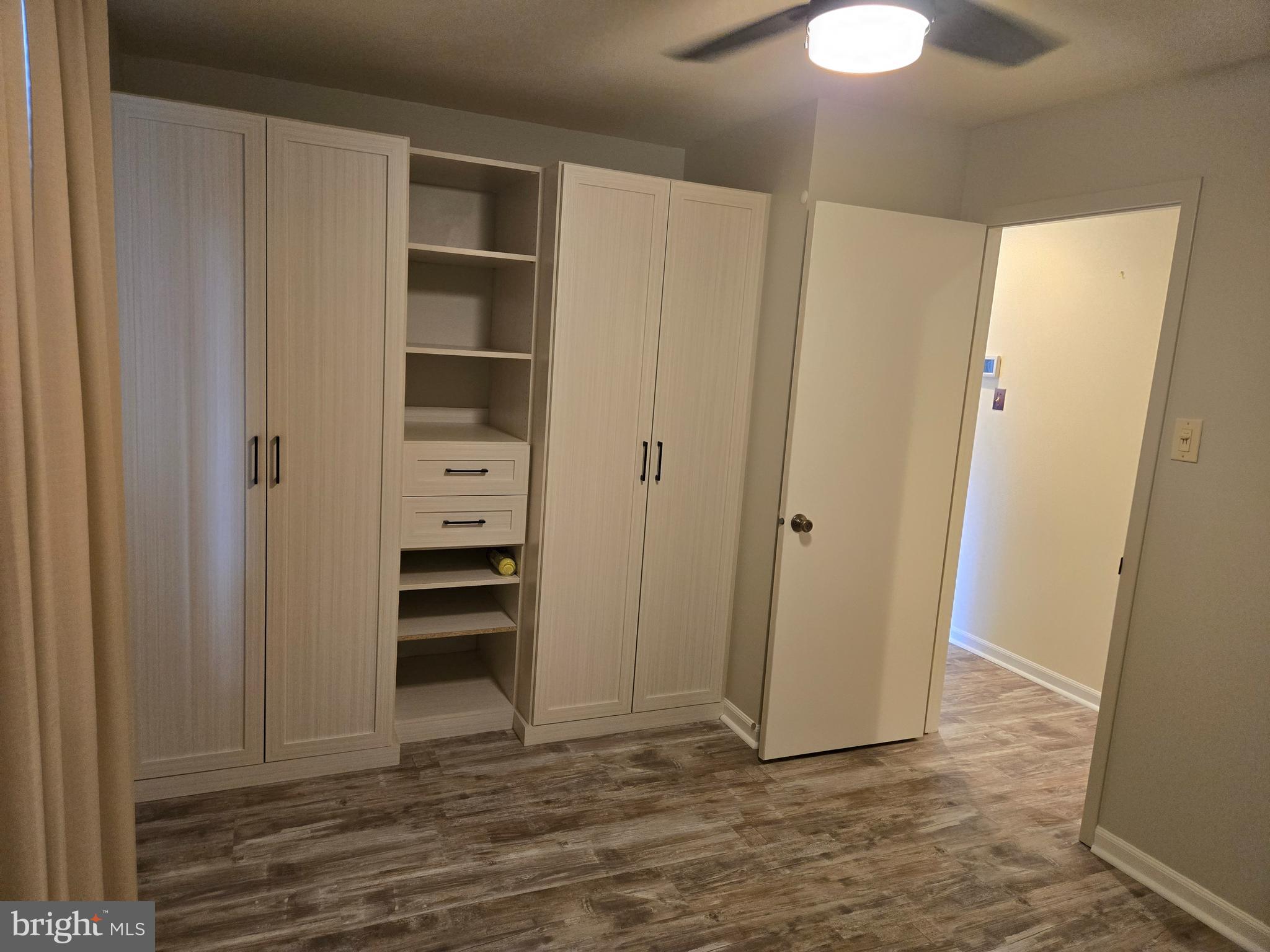 WOOD HOLLOW - Residential Lease