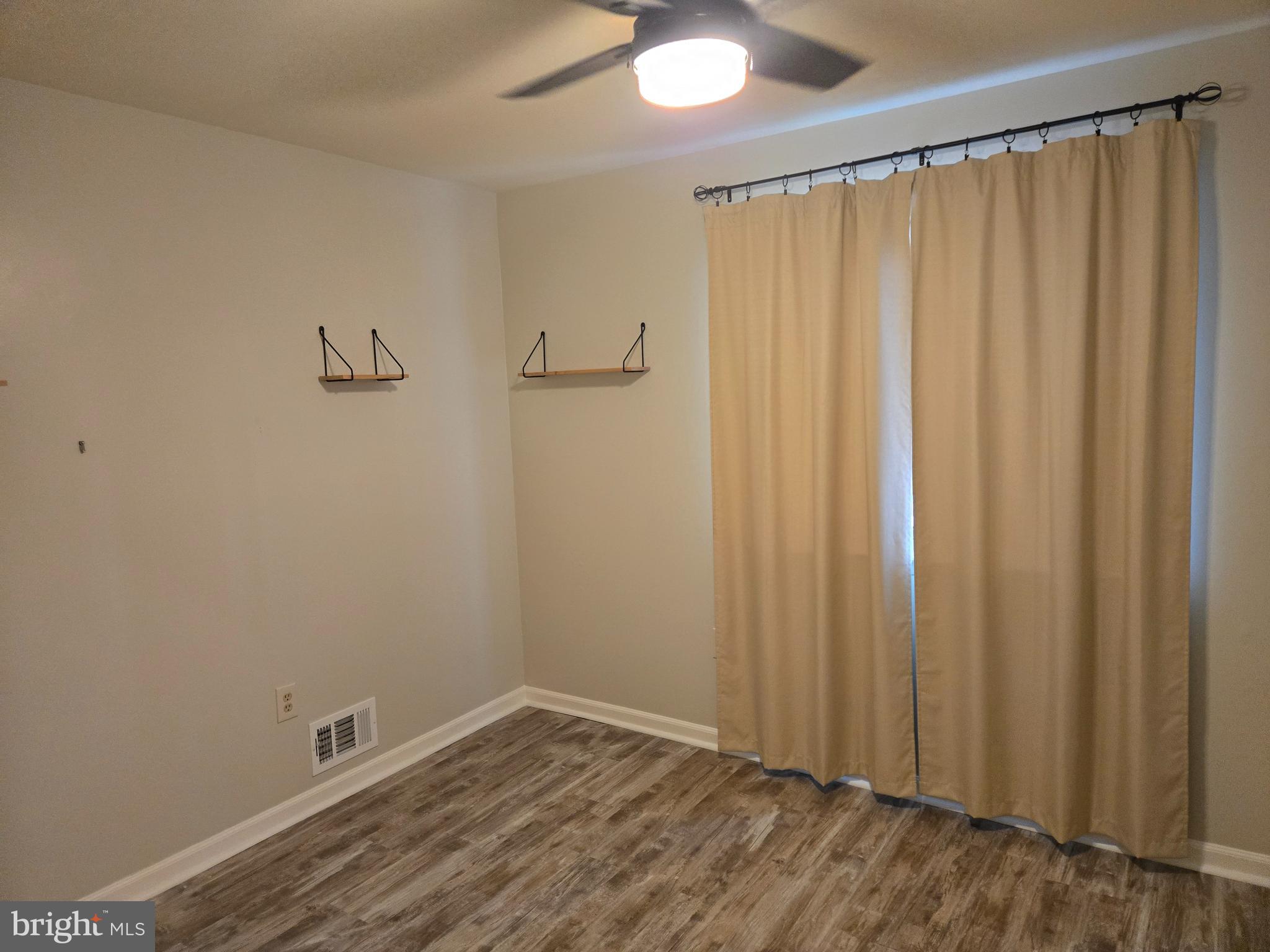 WOOD HOLLOW - Residential Lease