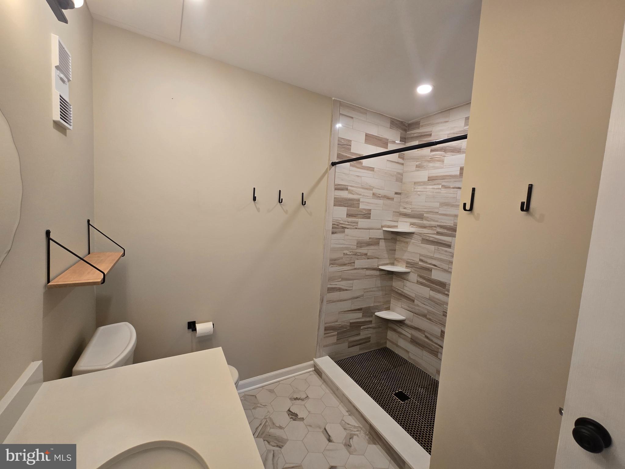 WOOD HOLLOW - Residential Lease