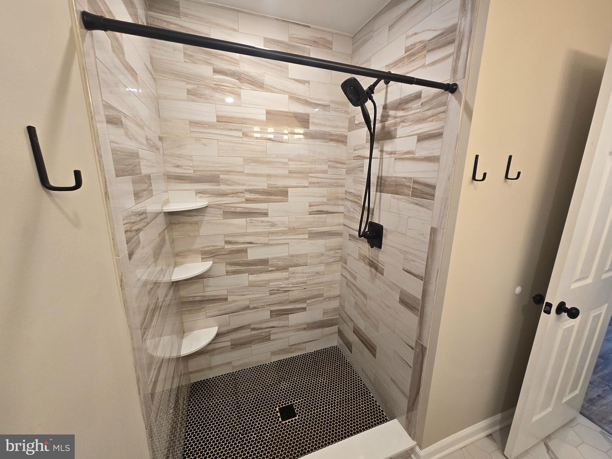 WOOD HOLLOW - Residential Lease