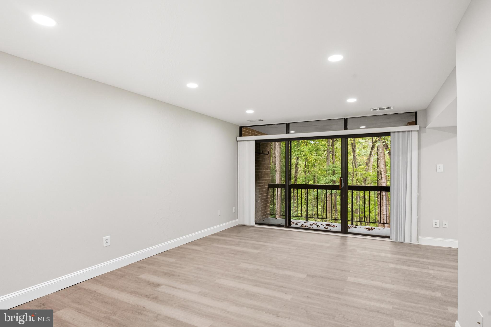 1664 PARKCREST CIRCLE 201