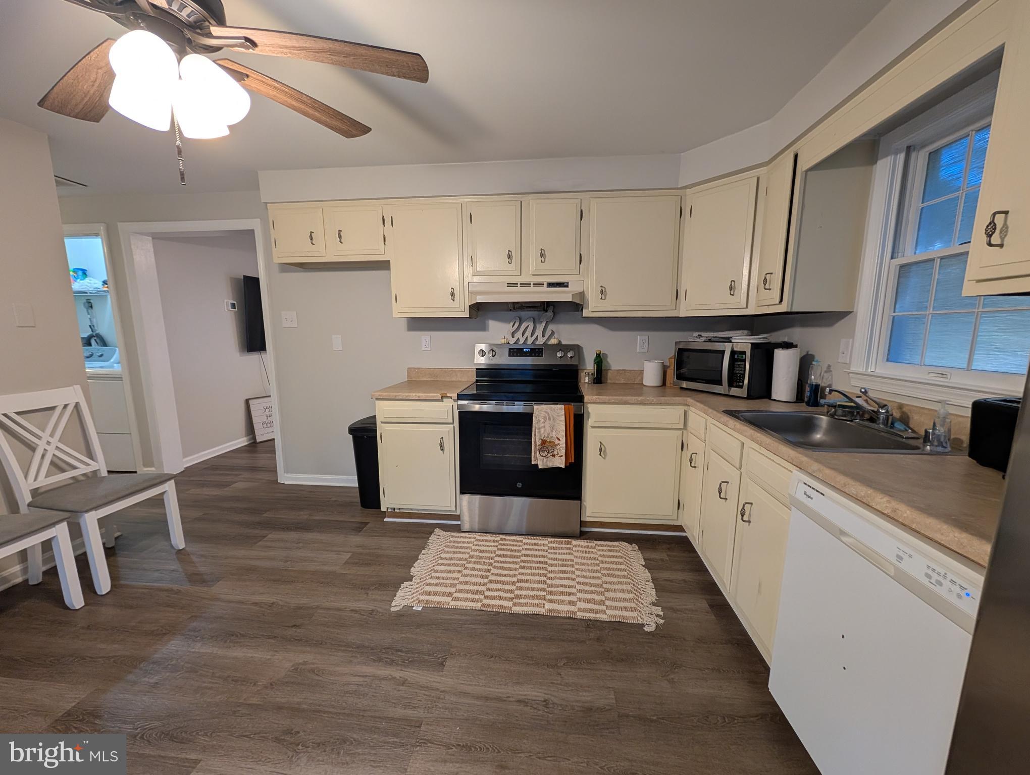 CHESAPEAKE COVE ESTATES - Residential