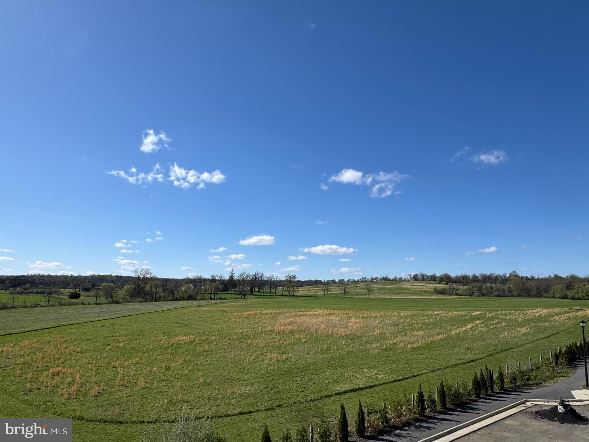 LOFTS AT CREEKSIDE - Residential Lease