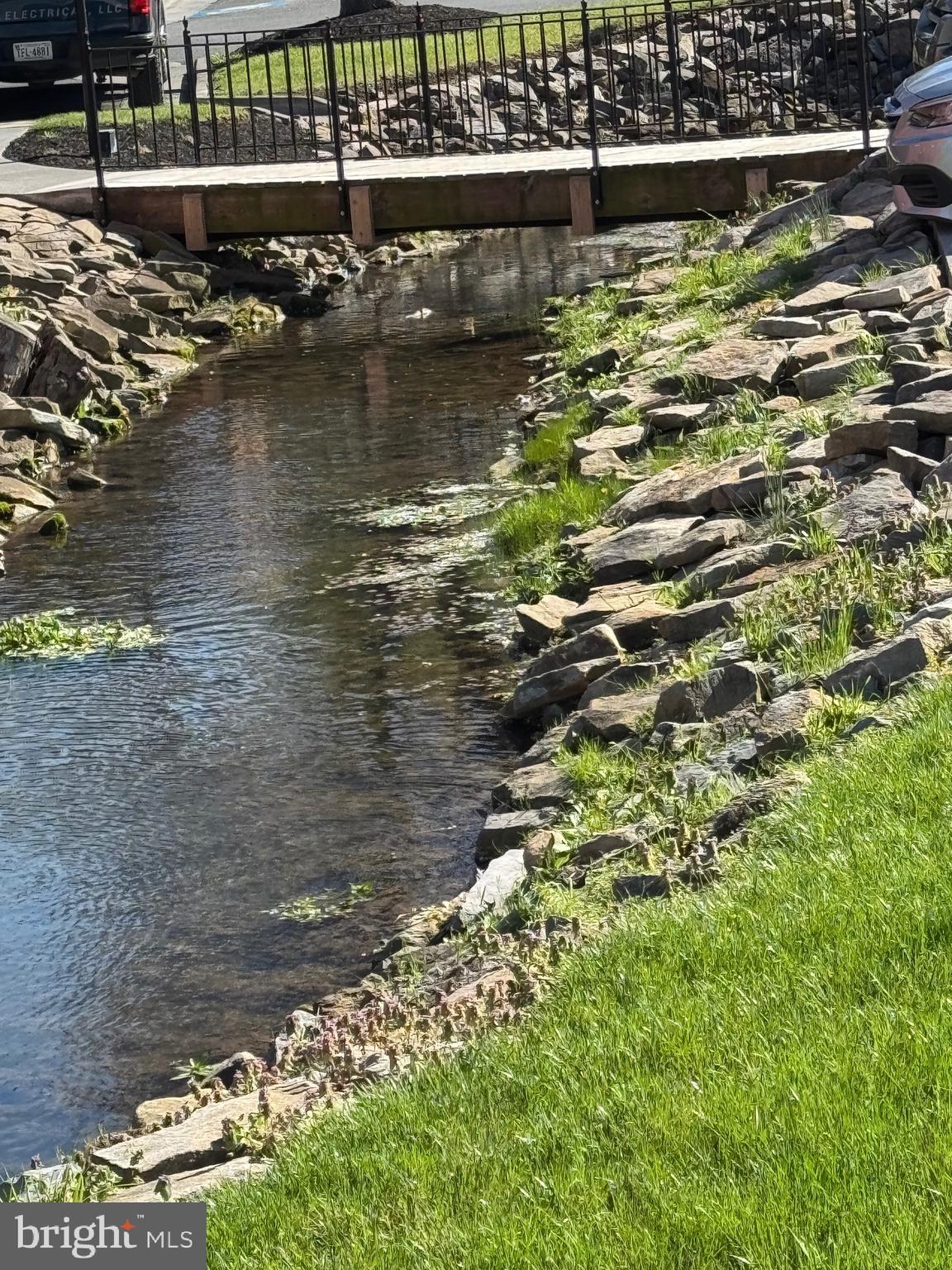 LOFTS AT CREEKSIDE - Residential Lease