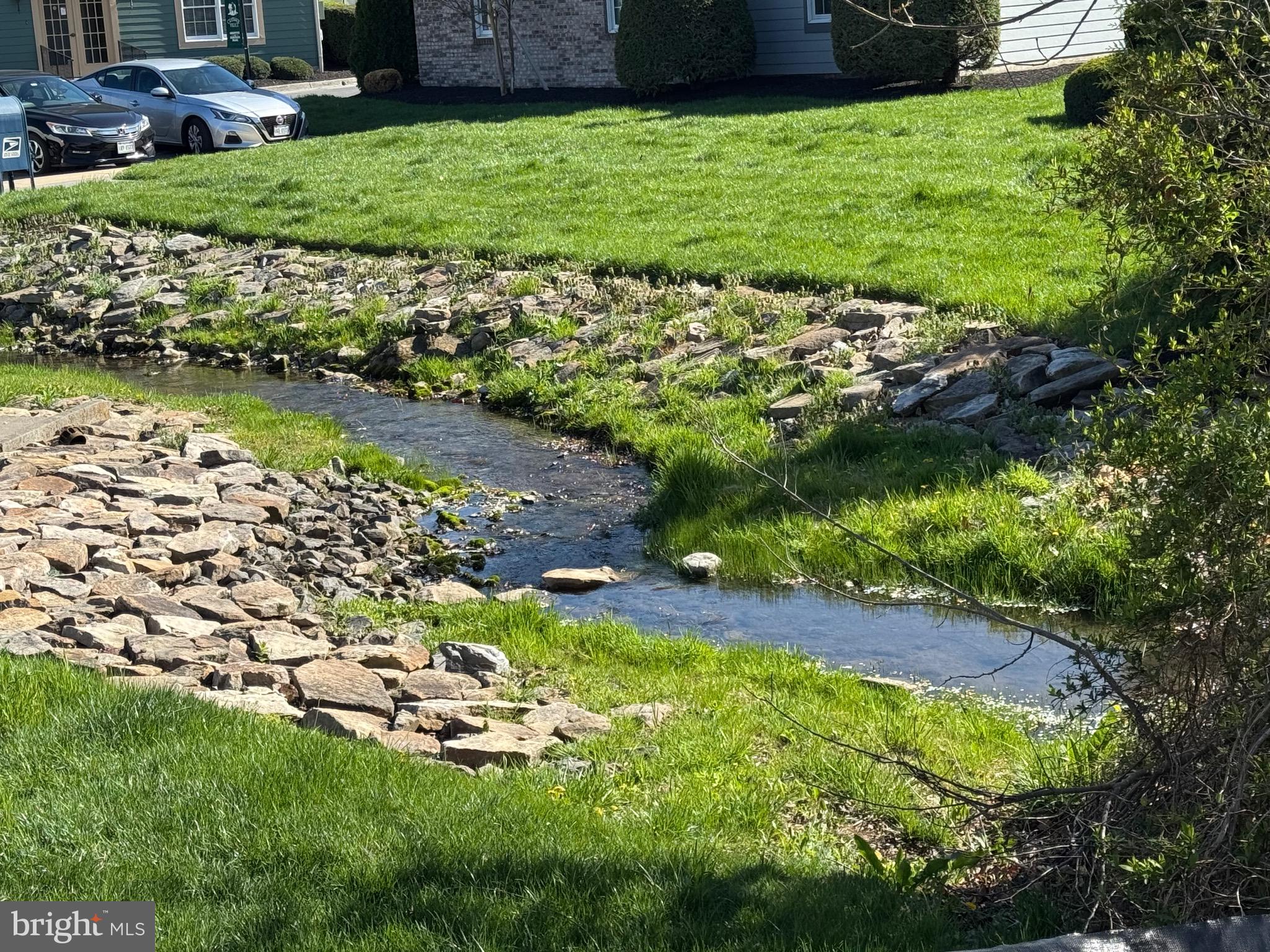 LOFTS AT CREEKSIDE - Residential Lease