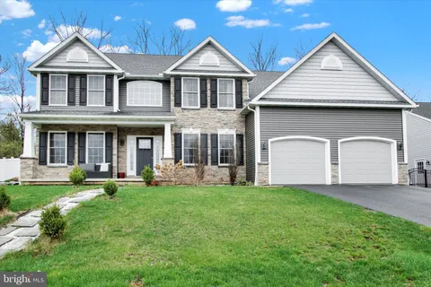 7 Stella Drive, Reading, PA MLS: PABK2055022
