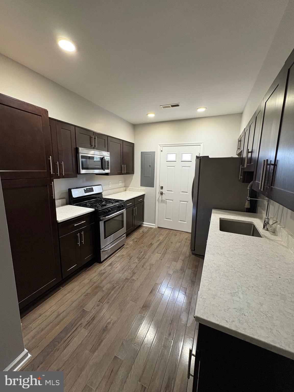 PATTERSON PARK - Residential Lease