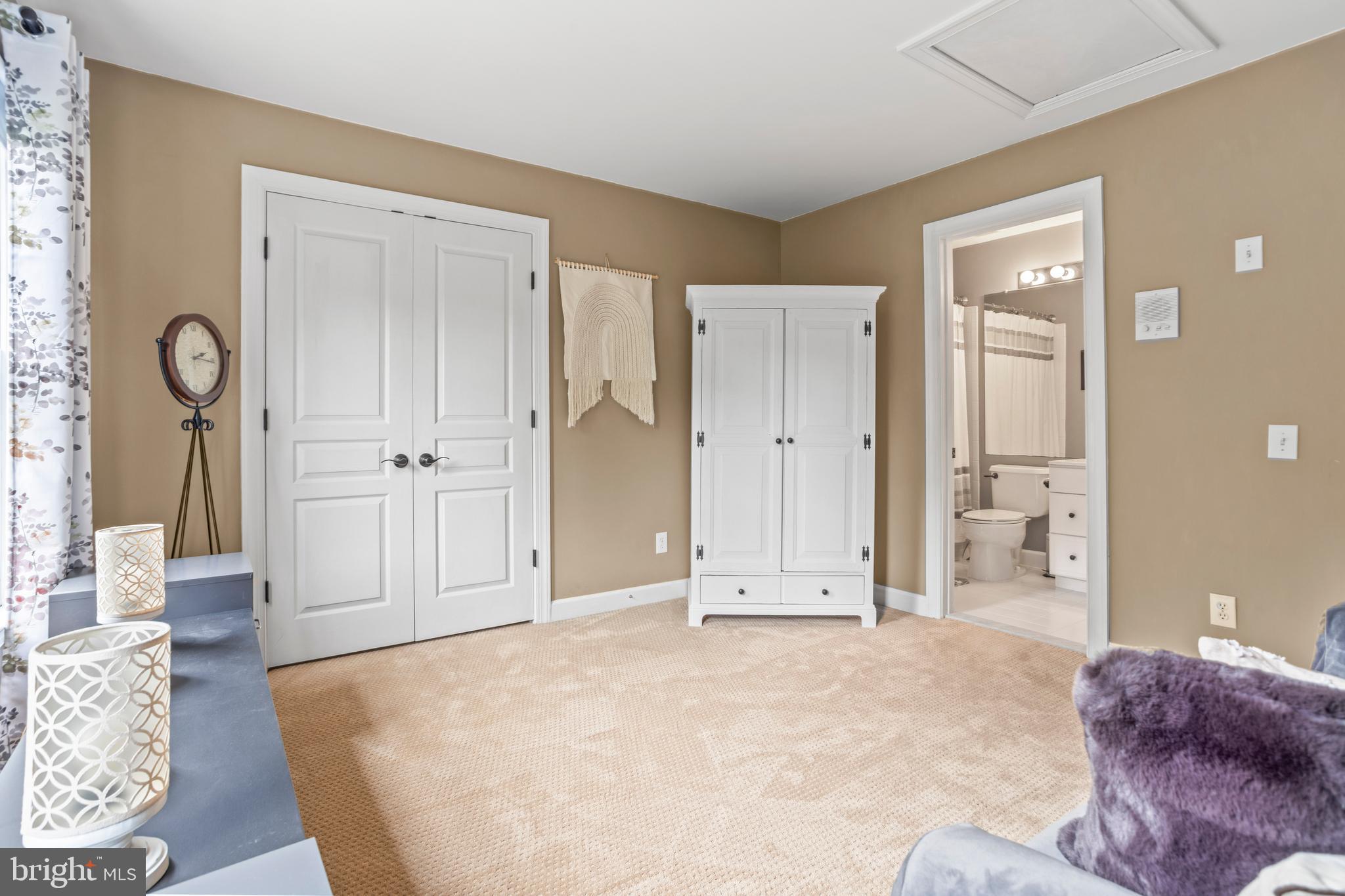 BROOKSIDE - Residential