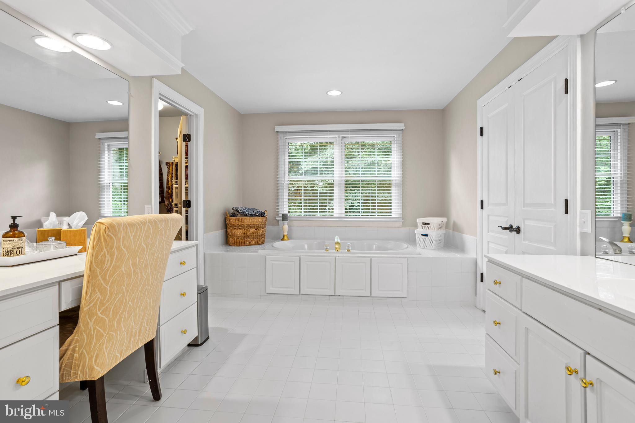 BROOKSIDE - Residential