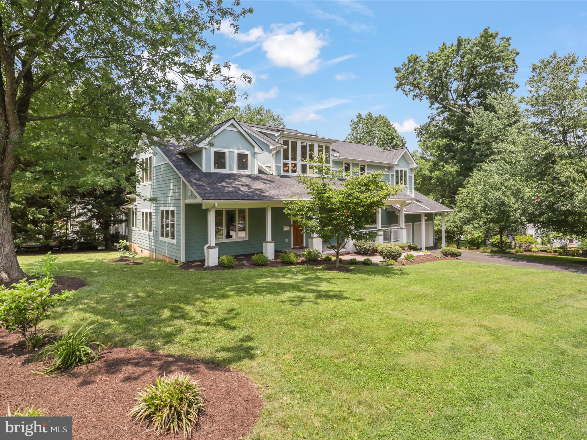 2646 WOODLEY PLACE
