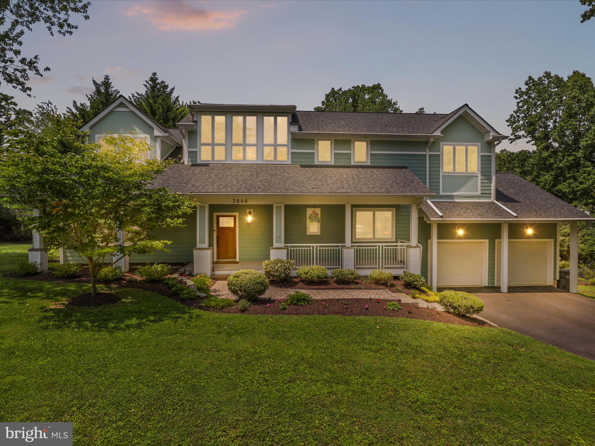 2646 WOODLEY PLACE