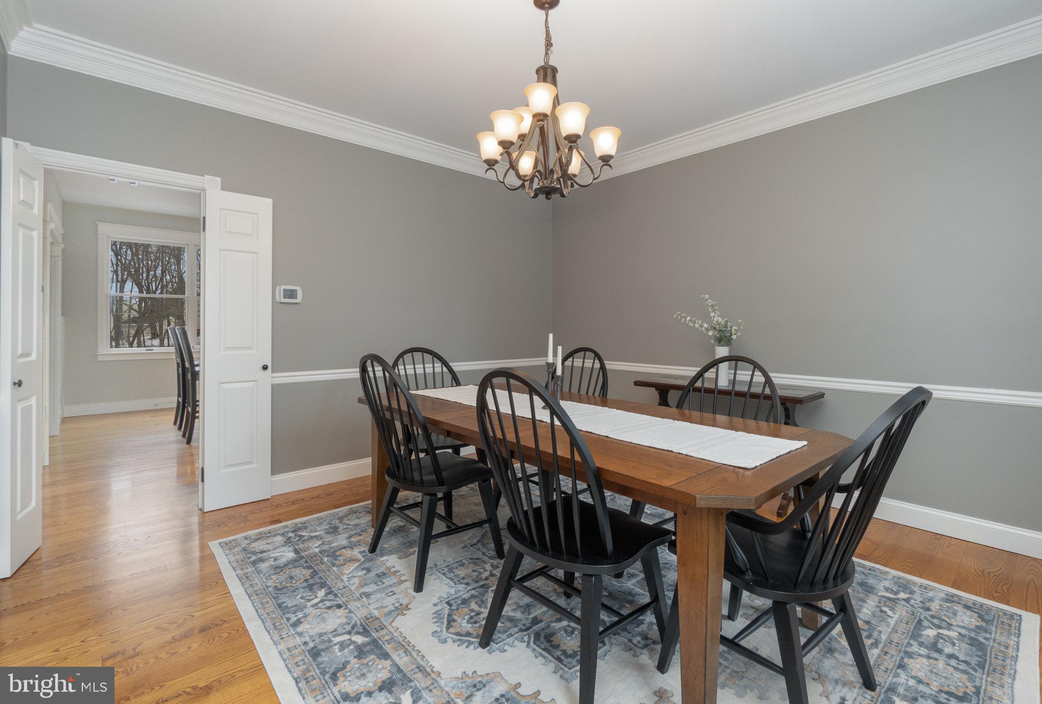 HAMPDEN SQUARE - Residential