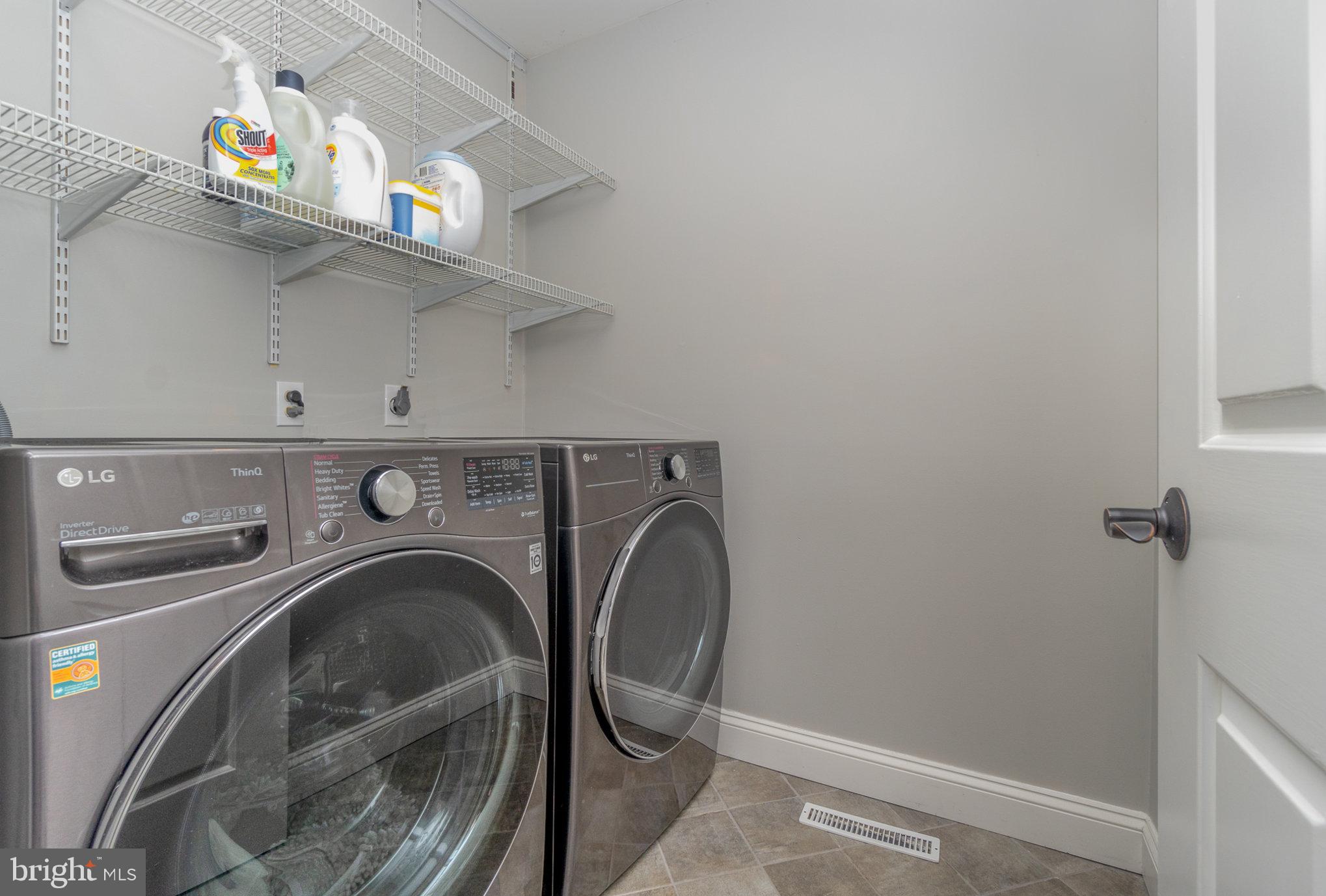 HAMPDEN SQUARE - Residential