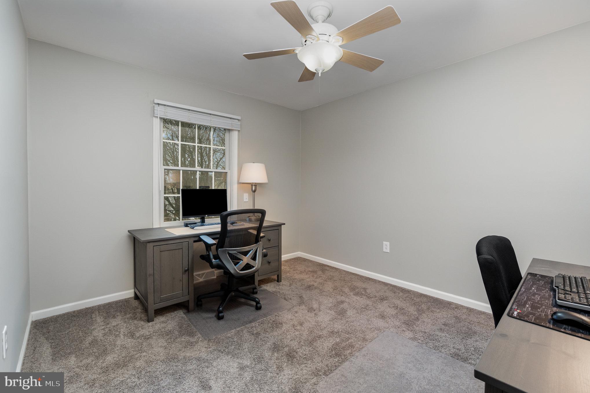 HAMPDEN SQUARE - Residential