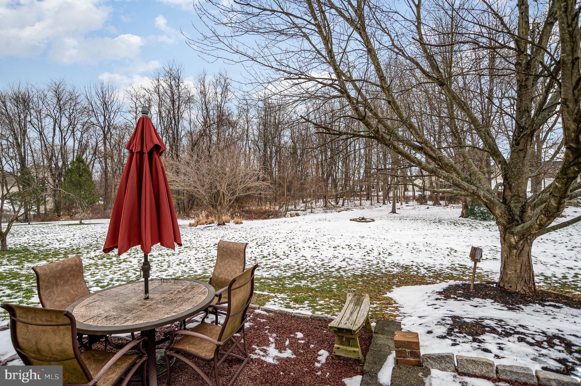 HAMPDEN SQUARE - Residential