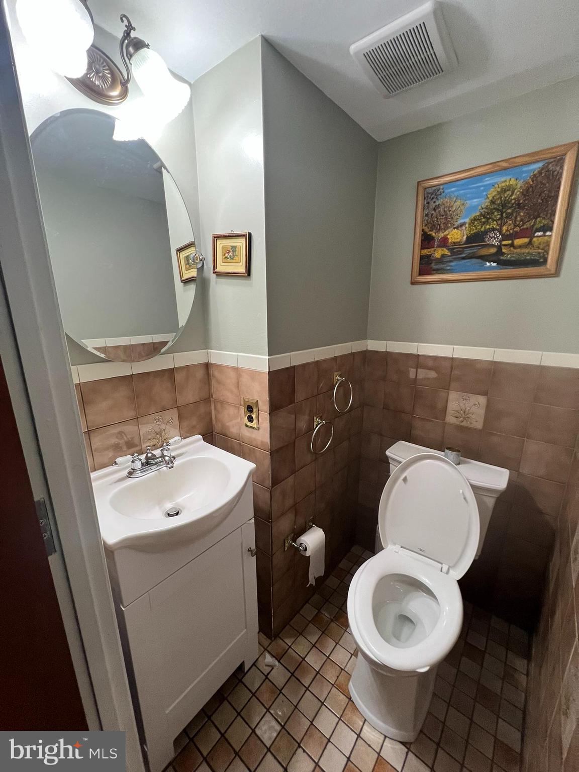 PENROSE PARK - Residential Lease