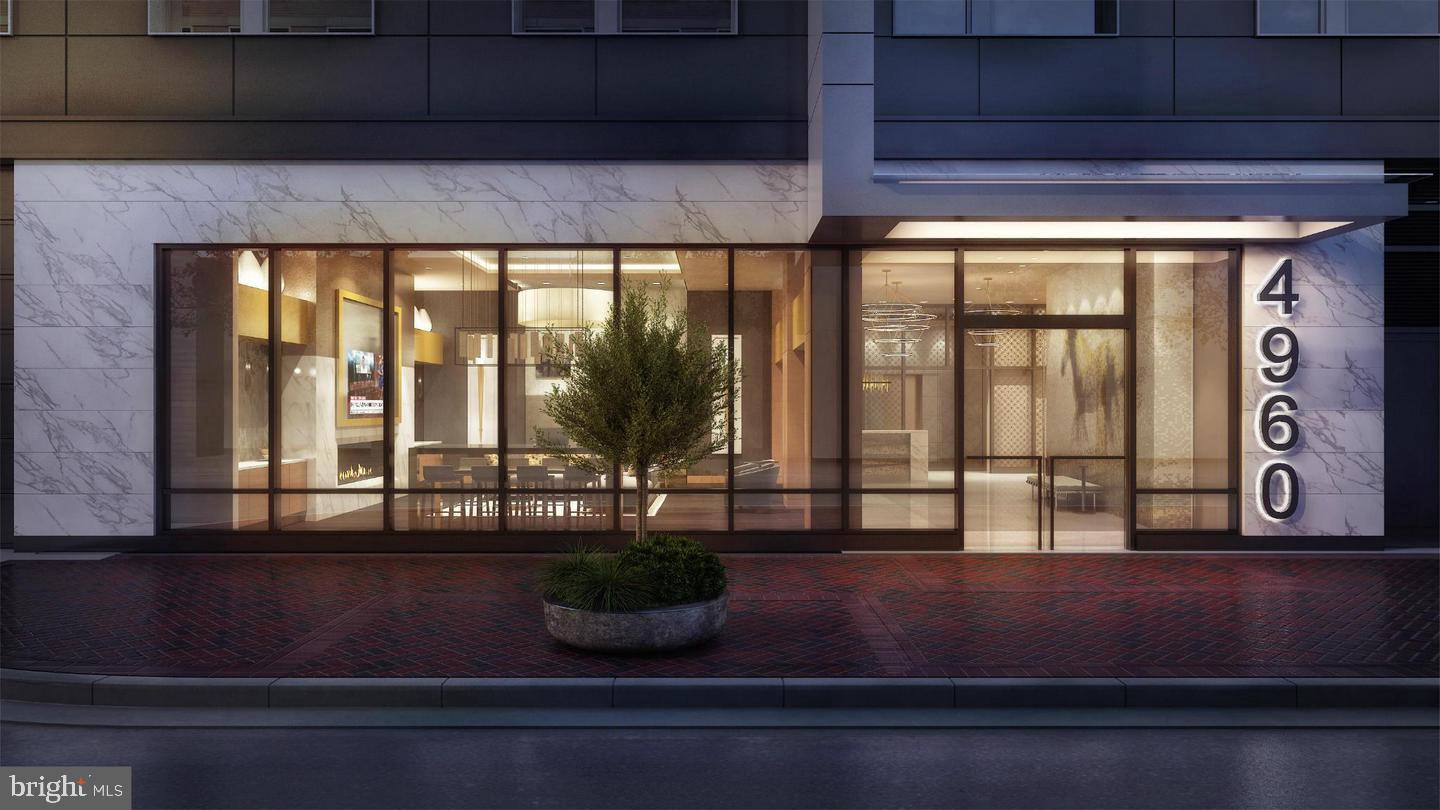 4960 FAIRMONT AVENUE 805