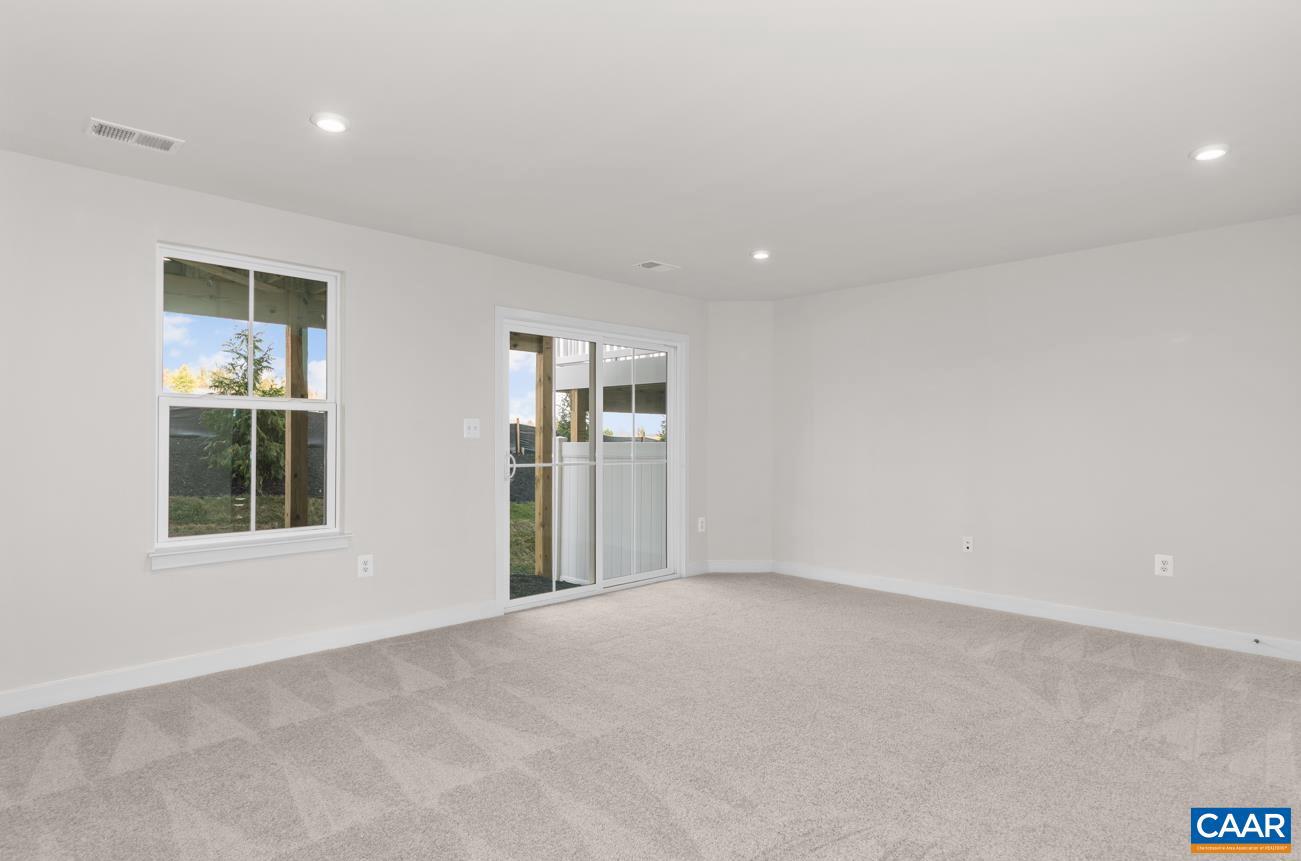 HOLLYMEAD TOWN CENTER - Residential