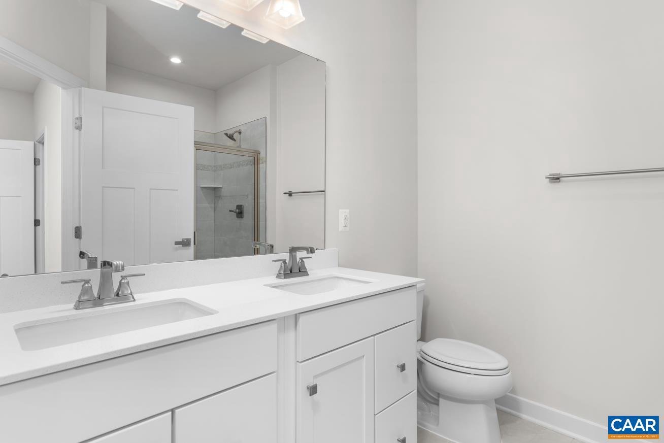 HOLLYMEAD TOWN CENTER - Residential