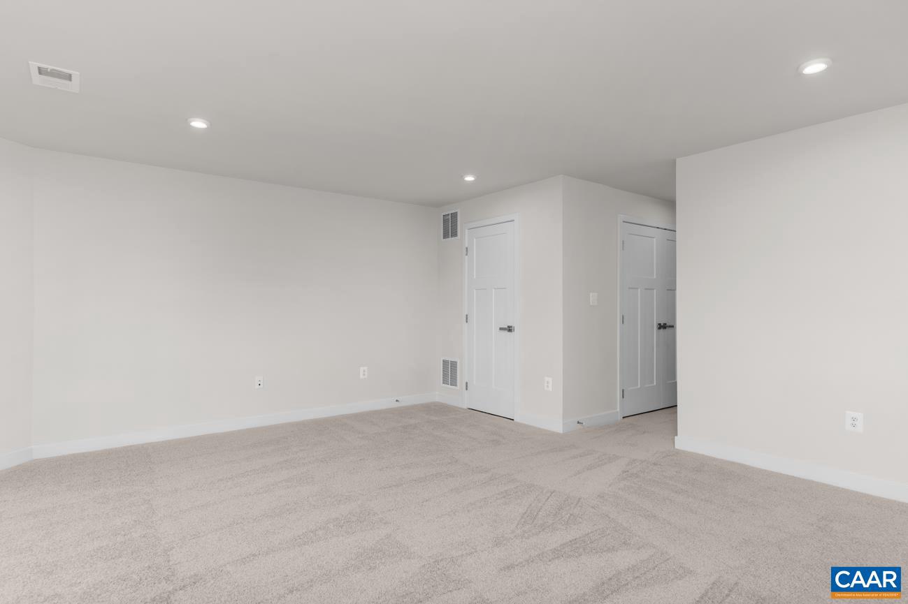 HOLLYMEAD TOWN CENTER - Residential