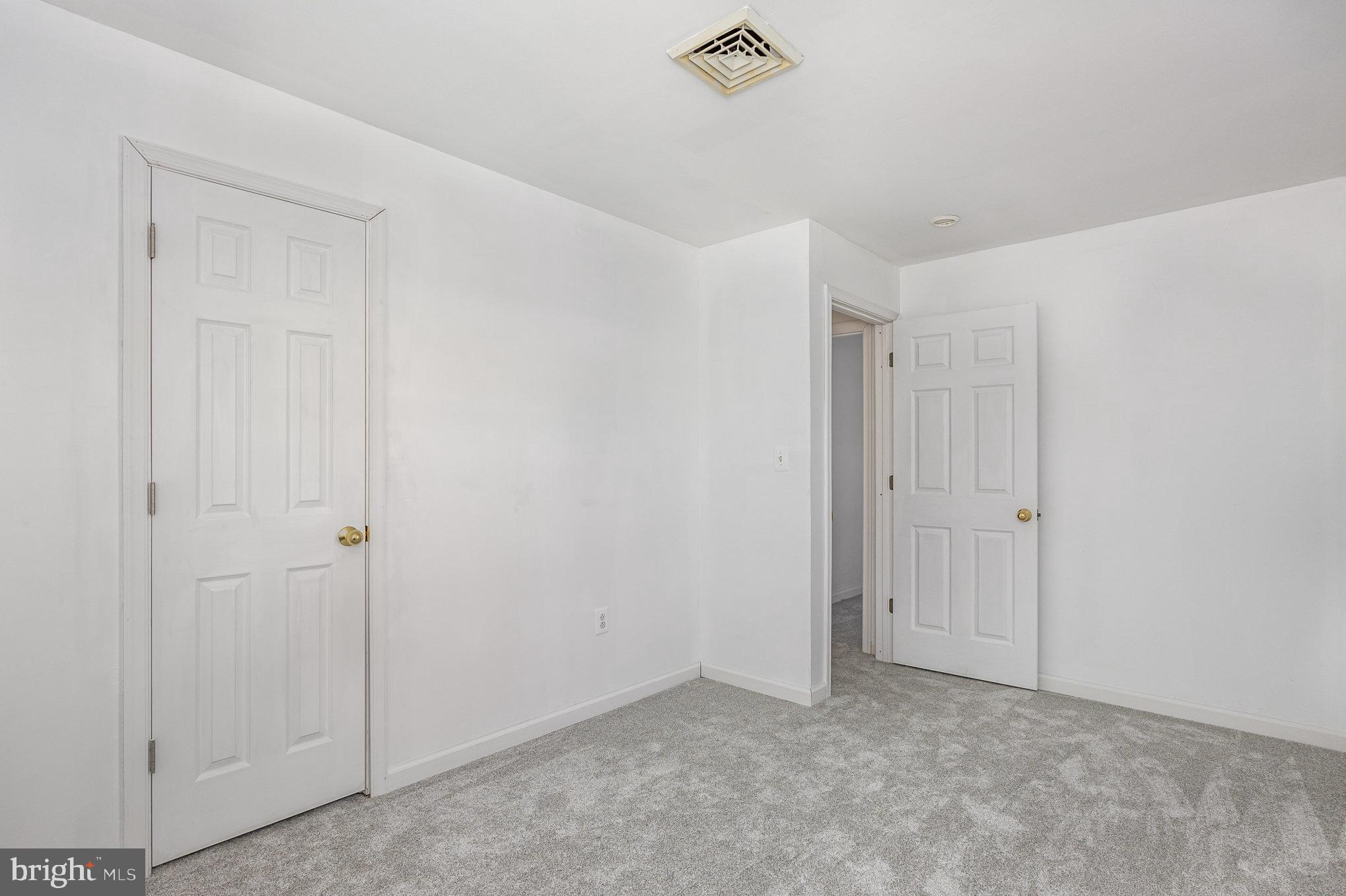 ROCK HALL - Residential